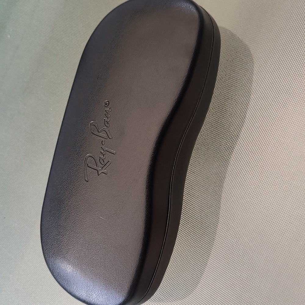 Ray-Ban Black Hard Shell Sunglass Case w/microfiber cloth
